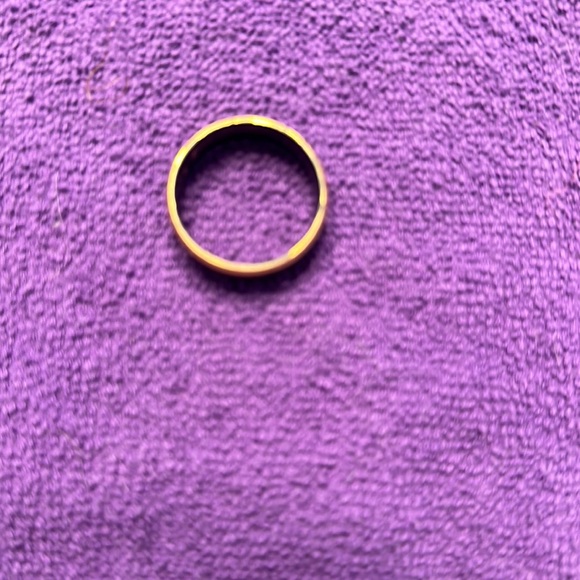 Men’s Black and Gold Ring - Picture 2 of 4